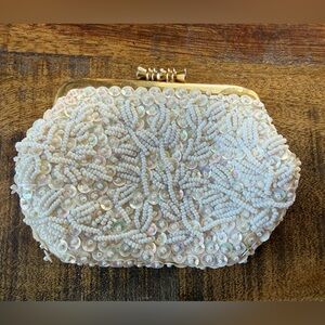 VTG Emson Japan Hand‎ Made Beaded kiss clasp Coin Purse Ivory Romantic Glam